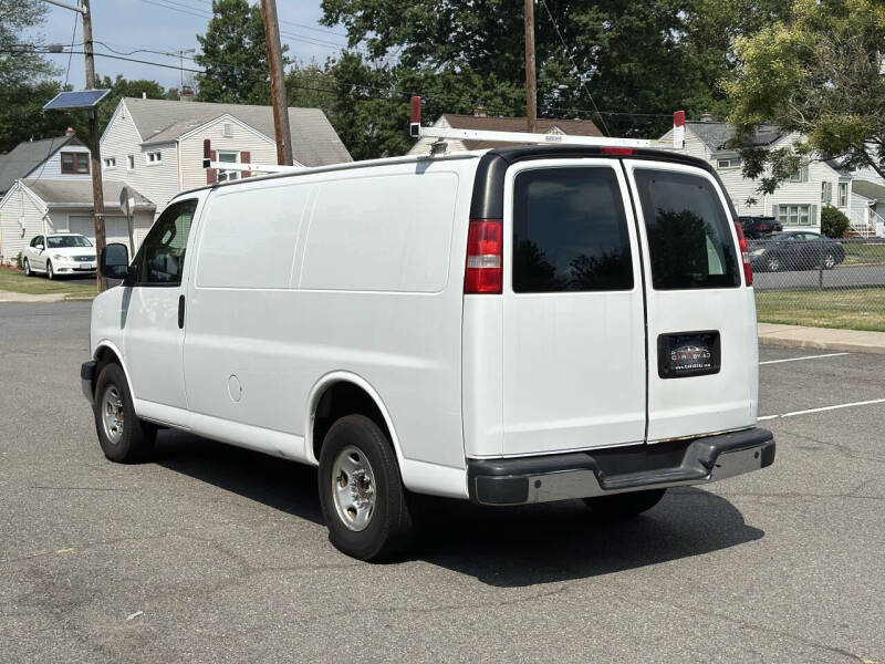 2018 GMC Savana 2500