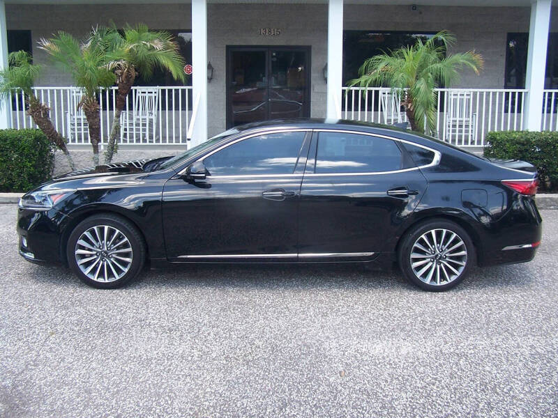 2017 Kia Cadenza Premium