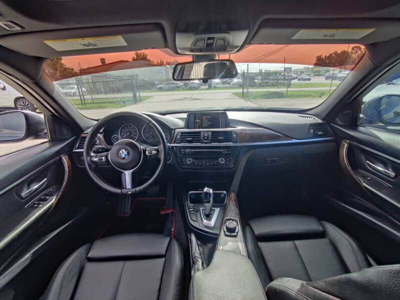 2014 BMW 3 Series 320i