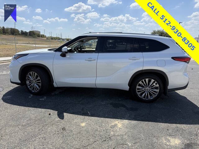 2022 Toyota Highlander Platinum