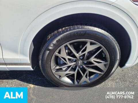 2023 Genesis GV70 2.5T Standard