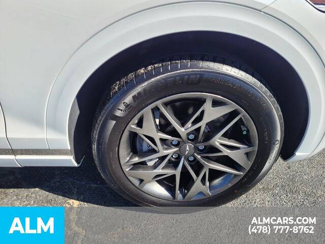 2023 Genesis GV70 2.5T Standard