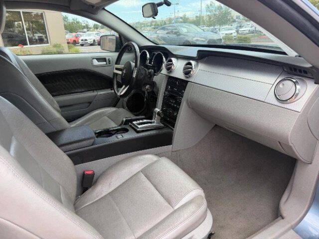 2008 Ford Mustang V6 Deluxe