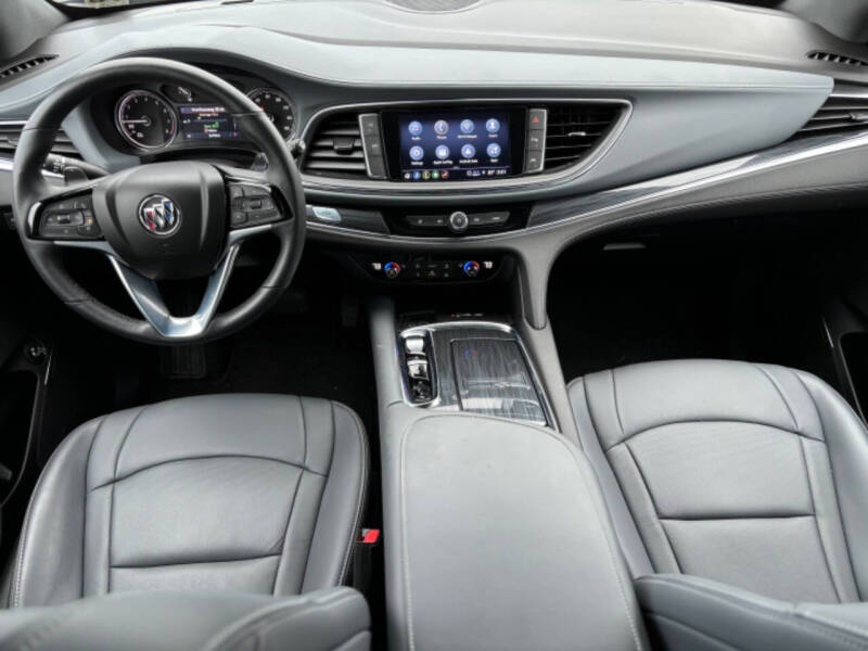 2024 Buick Enclave Essence