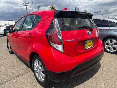 2017 Toyota Prius c