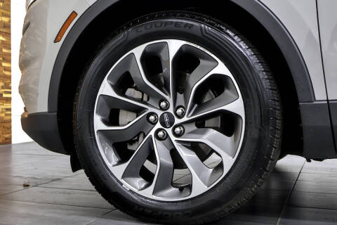 2021 Lincoln Nautilus Reserve