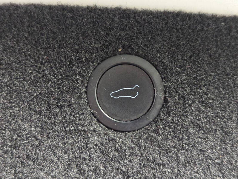 2023 Tesla Model X Standard Range