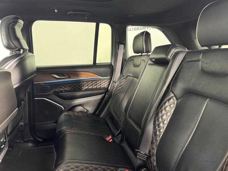 2025 Jeep Grand Cherokee Summit