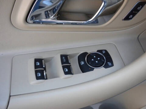 2014 Ford Taurus SEL