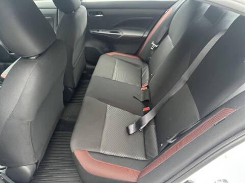 2025 Nissan Versa SR