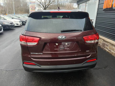 2018 Kia Sorento LX