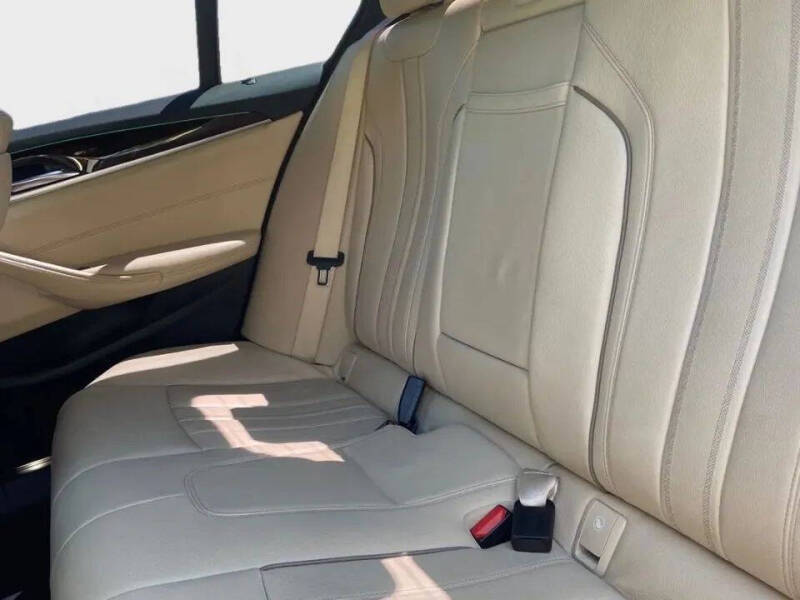 2018 BMW 5 Series 540i