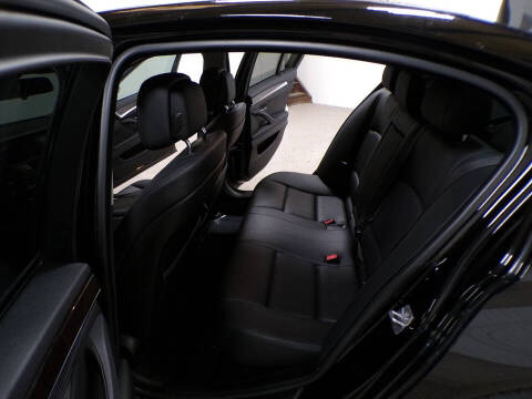 2013 BMW 5 Series 528i xDrive