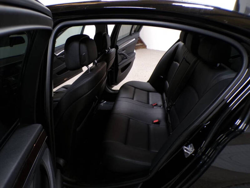 2013 BMW 5 Series 528i xDrive