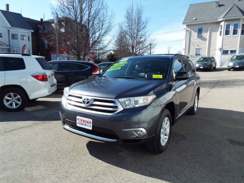 2013 Toyota Highlander for sale at FRIAS AUTO SALES LLC in Lawrence MA