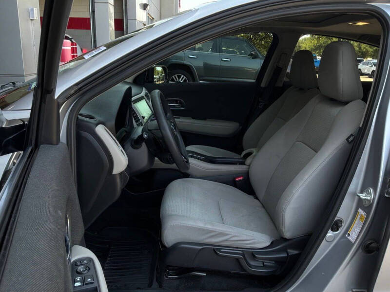 2022 Honda HR-V EX