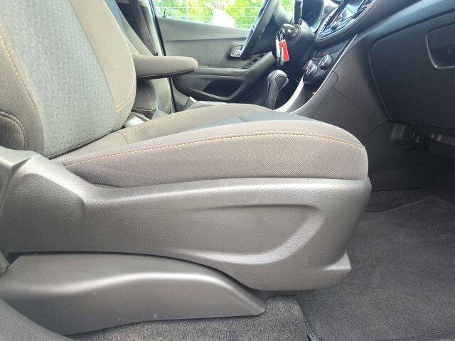 2022 Chevrolet Trax LS