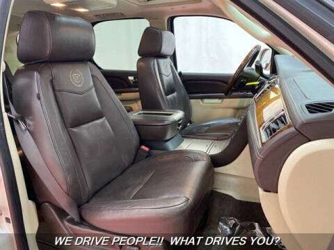 2011 Cadillac Escalade Platinum Edition