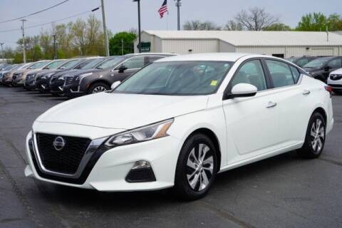 2020 Nissan Altima for sale at Preferred Auto in Fort Wayne IN