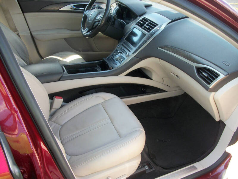 2017 Lincoln MKZ Select