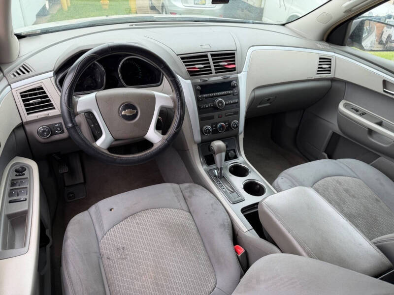 2009 Chevrolet Traverse LS