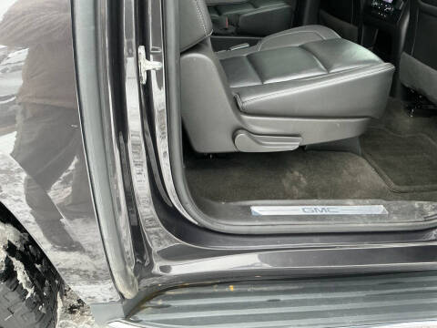 2017 GMC Yukon XL SLT