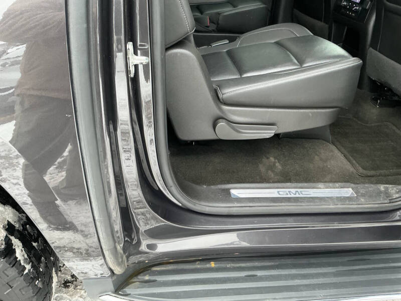 2017 GMC Yukon XL SLT