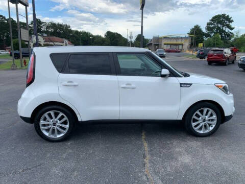 2019 Kia Soul +