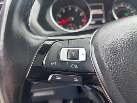 2018 Volkswagen Tiguan 2.0T SEL 4Motion