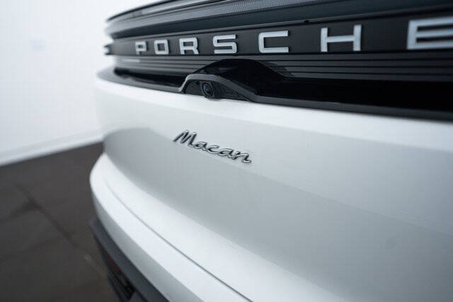 2025 Porsche Macan Electric