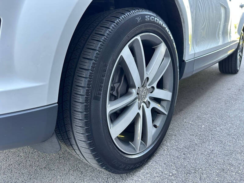 2012 Audi Q7 3.0T quattro Premium Plus