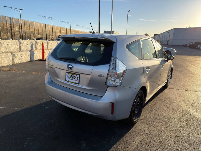 2012 Toyota Prius v Two