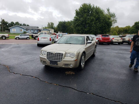 2006 Chrysler 300 for sale at Geareys Auto Sales of Sioux Falls, LLC in Sioux Falls SD