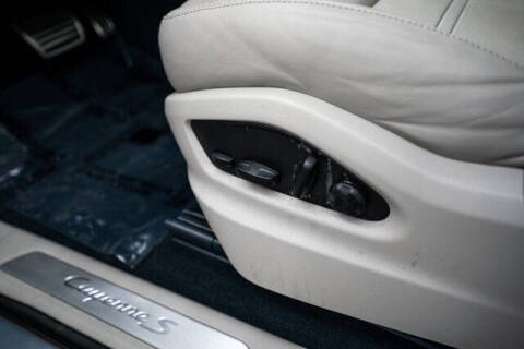 2022 Porsche Cayenne S