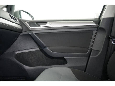 2015 Volkswagen e-Golf Limited Edition