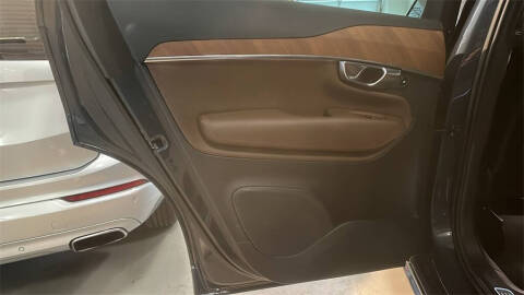 2023 Volvo XC90 B5 Plus Bright Theme