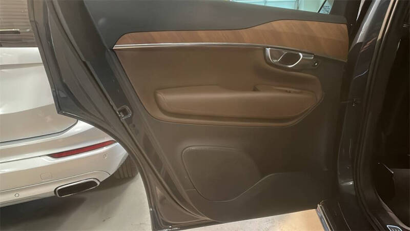 2023 Volvo XC90 B5 Plus Bright Theme