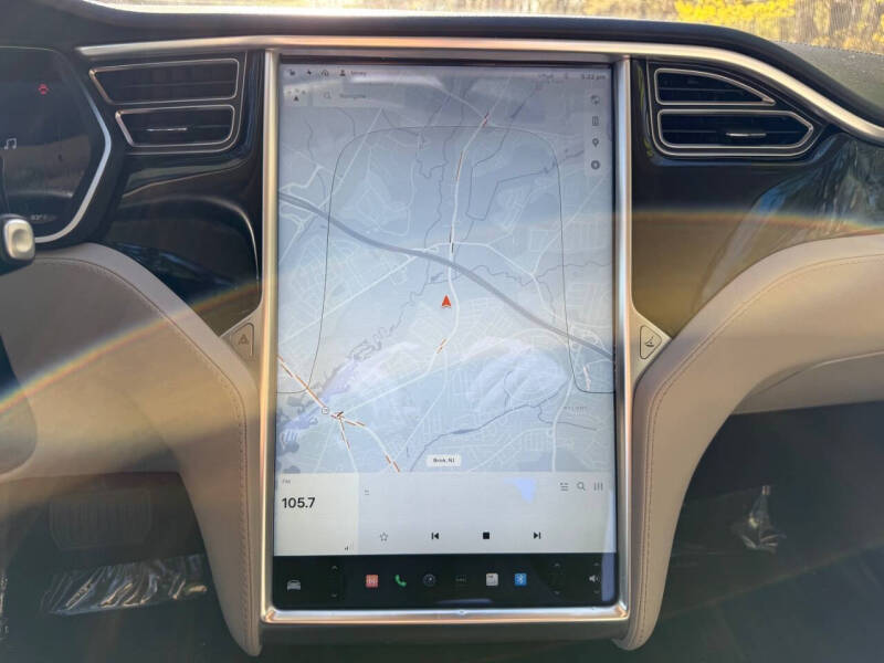 2015 Tesla Model S 70D