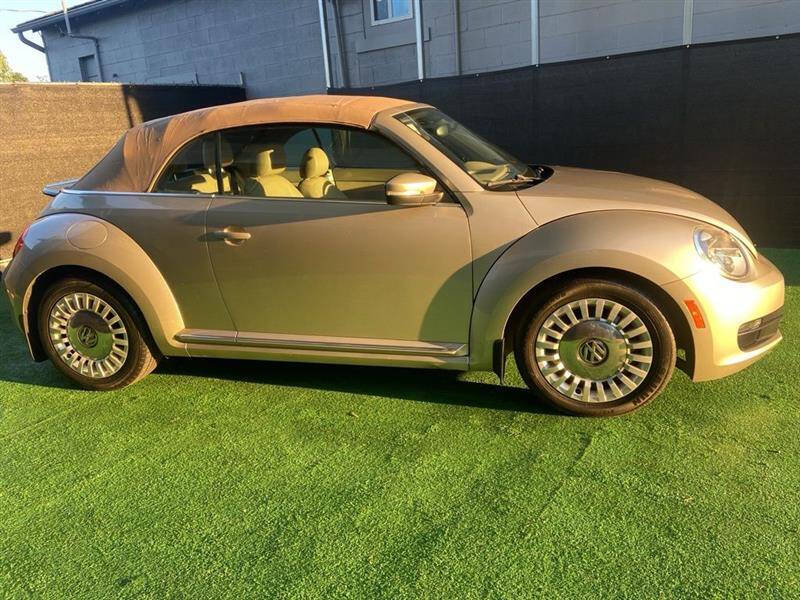 2013 Volkswagen Beetle Convertible