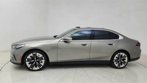 2025 BMW 5 Series 530i xDrive