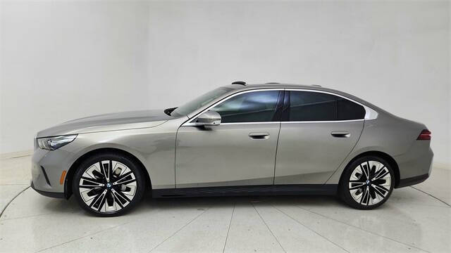 2025 BMW 5 Series 530i xDrive