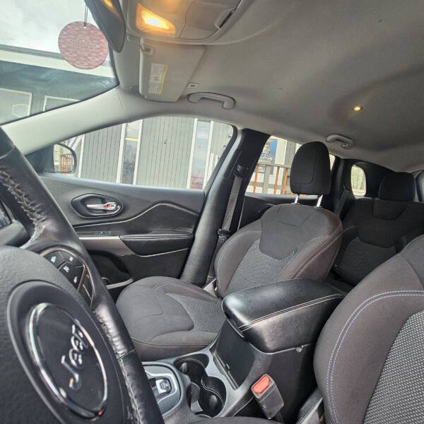 2019 Jeep Cherokee Latitude