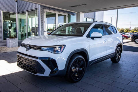 2025 Volkswagen Taos SE