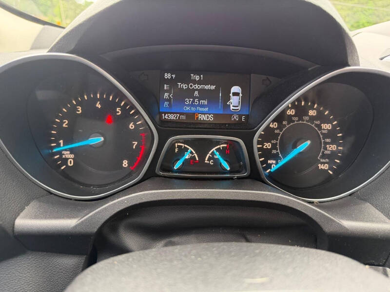 2017 Ford Escape SE
