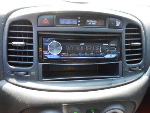 2010 Hyundai Accent Blue