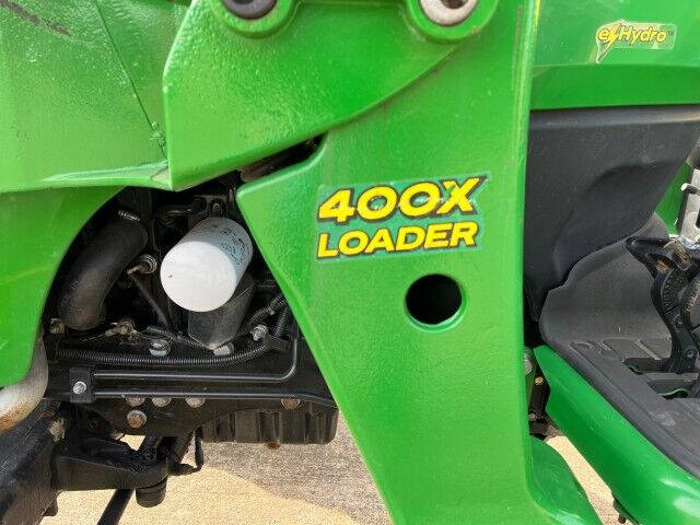 2012 John Deere 4120 TRACTOR