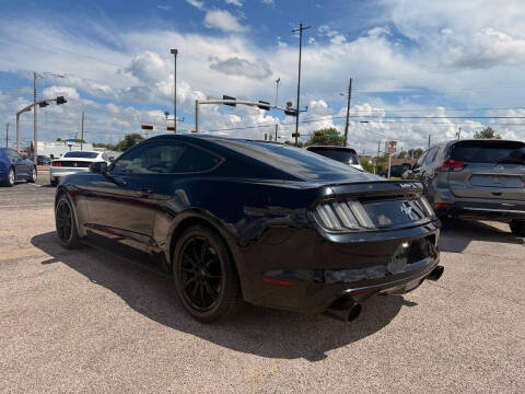 2016 Ford Mustang V6