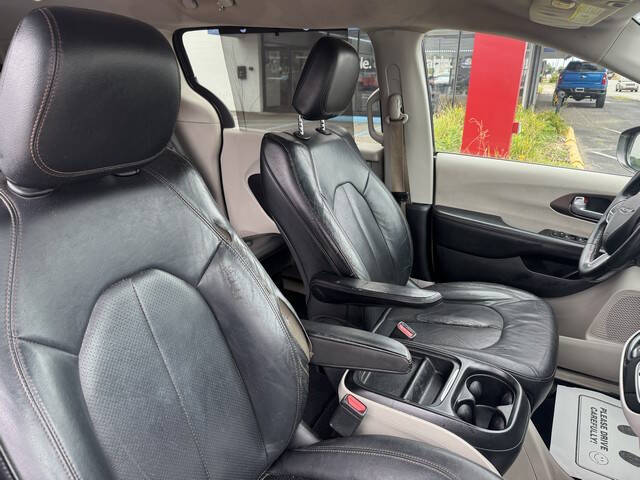 2019 Chrysler Pacifica Touring L