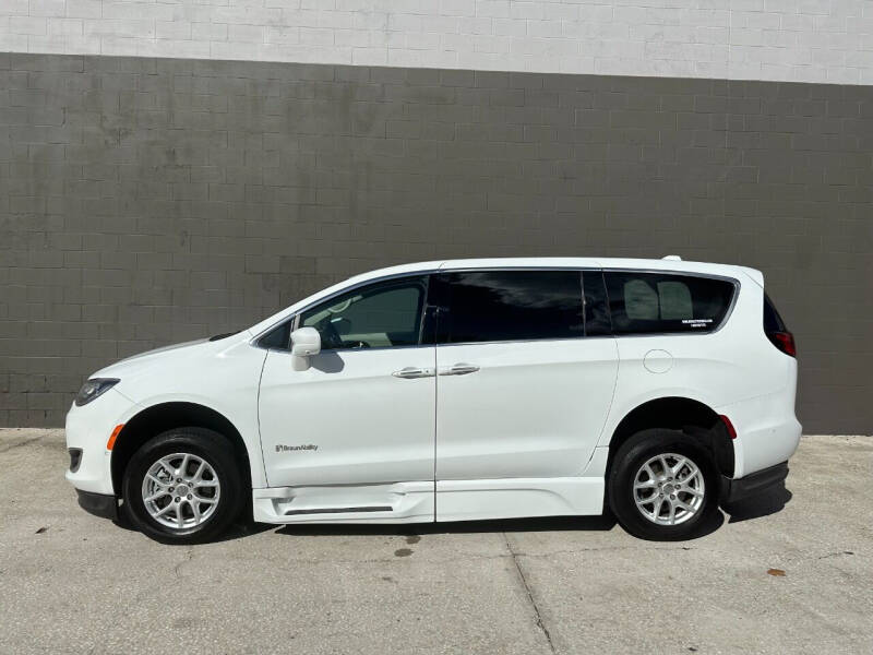 2020 Chrysler Pacifica Touring