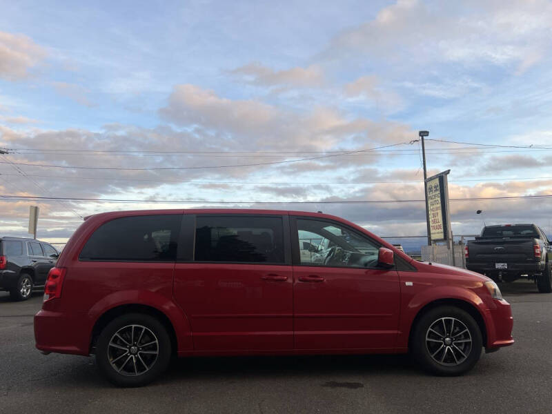 2014 Dodge Grand Caravan SXT 30th Anniversary